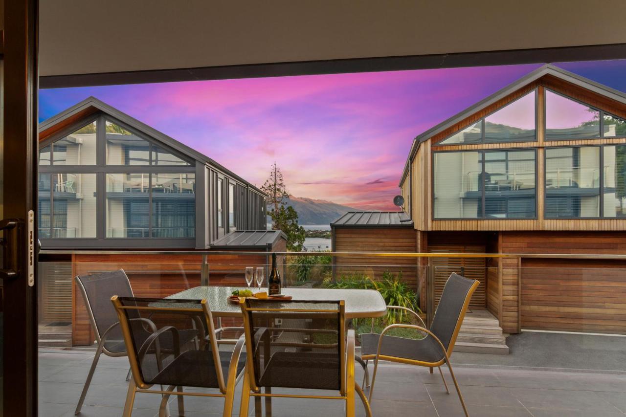 Stunning 2 Bedroom Apartment With Balcony! Queenstown Exteriér fotografie